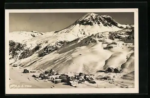 AK Zürs, Ortsansicht im Winterzauber