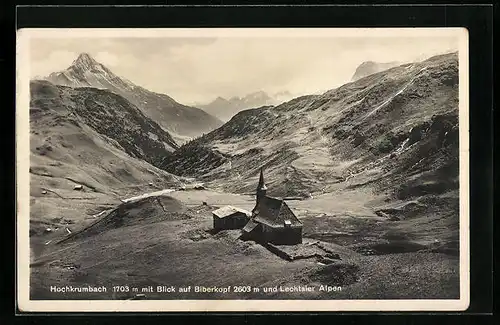 AK Hochkrumbach, Ortspartie mit Kirche und Blick auf Biberkopf und Lechtaler Alpen