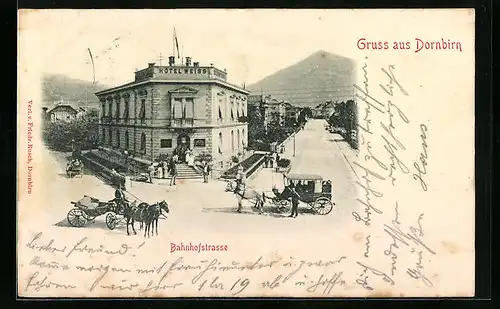 AK Dornbirn, Bahnhofstrasse mit Kutschen und Hotel Weiss