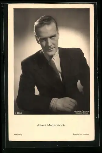 AK Schauspieler Albert Matterstock in Anzug und Krawatte