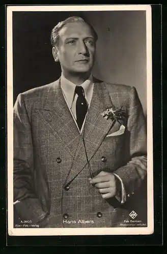 AK Schauspieler Hans Albers mit Anzug und Krawatte