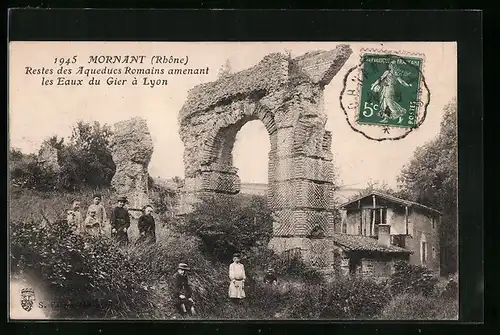 AK Mornant, Restes des Aqueducs Romains amenant les Eaux du Gier à Lyon