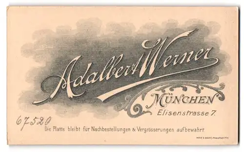 Fotografie Adalbert Werner, München, Elisenstrasse 7, Name das Fotografen in geschwungener Schrift