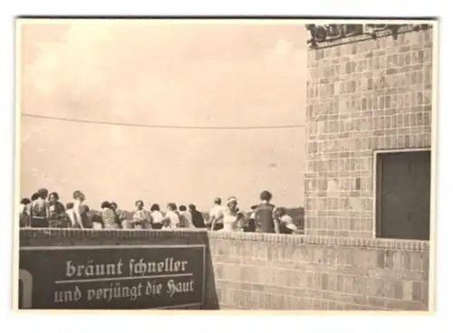 5 Fotografien unbekannter Fotograf, Ansicht Berlin-Wannsee, Strandbad mit Festveranstaltung zum Richtfest