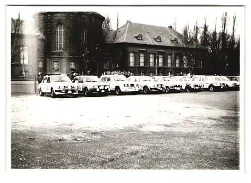 18 Fotografien Rallye-Rennen Tour de Europe in der DDR, Auto BMW, Opel, Ford, Trabant, Wartburg, Audi, Seat, Volkswagen