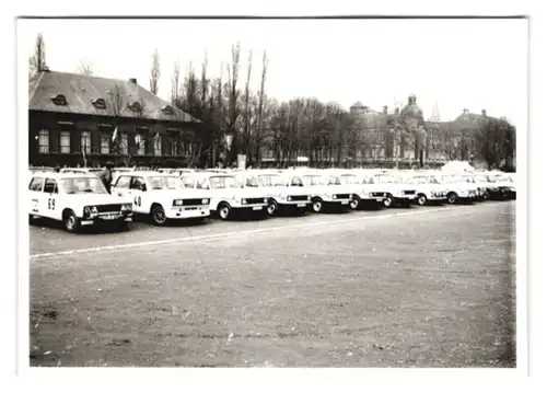 18 Fotografien Rallye-Rennen Tour de Europe in der DDR, Auto BMW, Opel, Ford, Trabant, Wartburg, Audi, Seat, Volkswagen