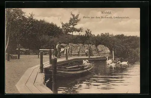 AK Krefeld, Partie aus dem Stadtwald, Landungsplatz