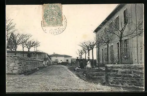 AK Sainte-Consorce, Entrée du Village et la Mairie