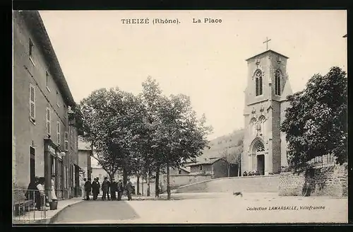 AK Theizé, La Place