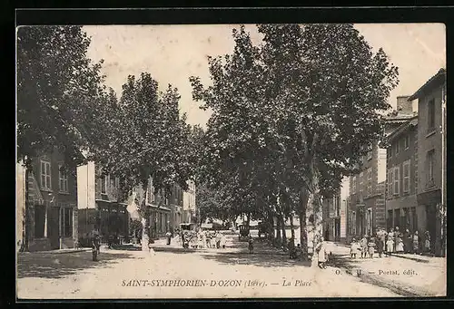 AK Saint-Symphorien-d`Ozon, La Place
