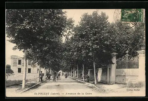 AK St-Priest, Avenue de la Gare