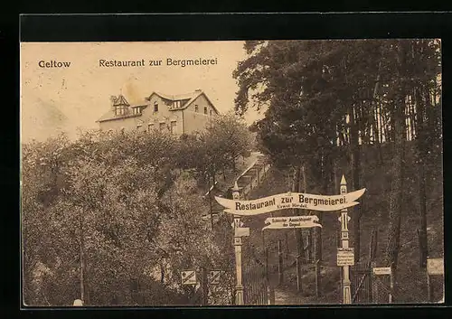 AK Geltow, Gasthof Restaurant zur Bergmeierei - Blick auf Gebäude mit Treppenweg vom Tor aus