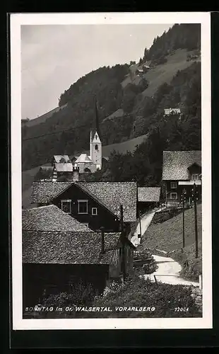 AK Sonntag im Gr. Waldertal, Teilansicht mit Kirche