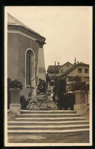 AK Lingenau, Kriegerdenkmal bei der Kirche