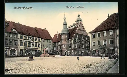 AK Hildburghausen, Markt mit Geschäften und Rathaus