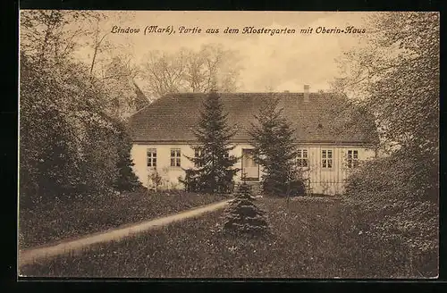 AK Lindow /Mark, Partie aus dem Klostergarten mit Oberin-Haus