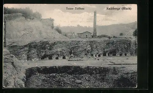 AK Kalkberge /Mark, Neuer Tiefbau - Abbaugelände mit Haus und Schornstein