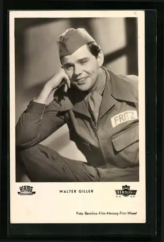 AK Schauspieler Walter Giller als Fritz in Uniform