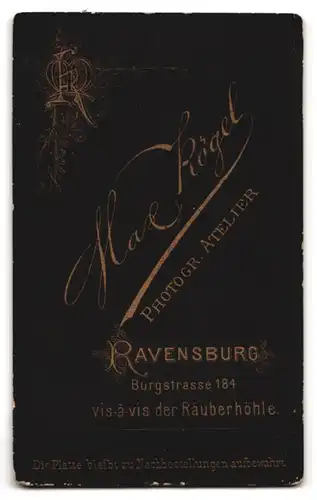 Fotografie Max Rögel, Ravensburg, Burgstrasse 184, eleganter Herr mit Bart und freundlichem Lächeln