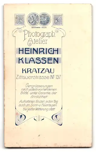 Fotografie Heirnich Klassen, Kratzau, Zittauerstr. 157, Brautpaar im Hochzeitskleid und im Anzug mit Zylinder