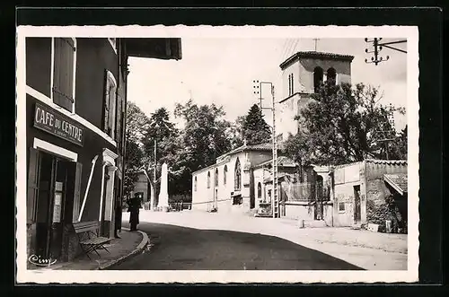 AK Charentay-en-Beaujolais, L`Eglise et la place