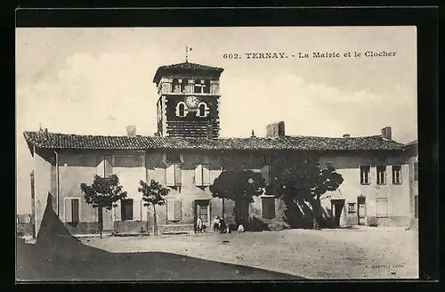 AK Ternay, La Mairie et le Clocher