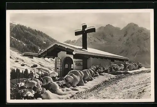 AK Hirschegg, Zugeschneites Kriegerdenkmal