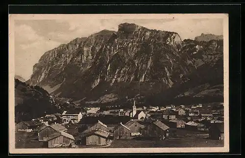 AK Mellau /Breg. Wald, Ortsansicht mit Kanisfluh