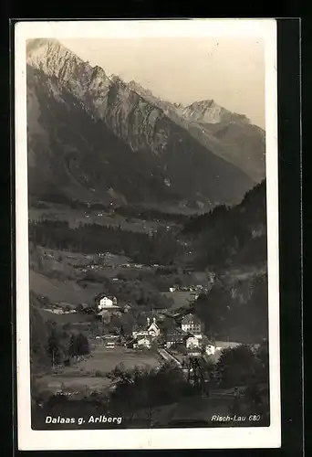 AK Dalaas, Ortsansicht gegen den Arlberg