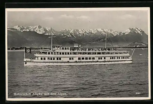 AK Motorschiff Allgäu mit flagge und Alpenpanorama