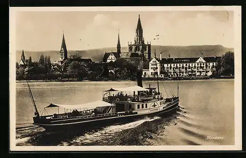 AK Konstanz a. B., Bodenseedampfer Habsburg mit Insel-Hotel