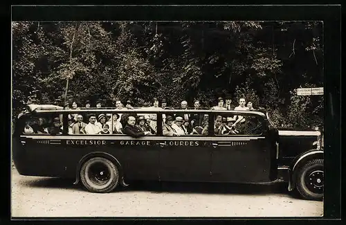 AK Rundreisebus Lourdes - Excelsior Garage mit Fahrgästen