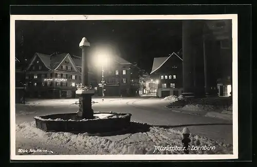 AK Dornbirn, Marktplatz im Schnee mit Brunnen und Hotel Hirschen