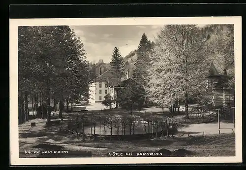 AK Gütle b. Dornbirn, Blick zum Gasthaus mit Grünanlage