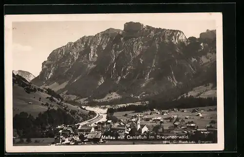 AK Mellau i. Bregenzerwald, Gesamtansicht aus der Vogelschau mit Canisfluh