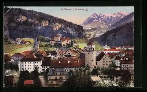 AK Feldkirch, Panorama der Stadt mit Bergblick