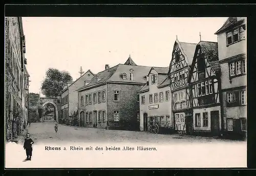 AK Rhens a. Rhein, Ortsansicht mit den beiden Alten Häusern