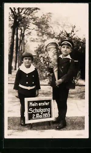 Foto-AK Junge mit Zuckertüte zum Schulanfang am 2. Mai 1933