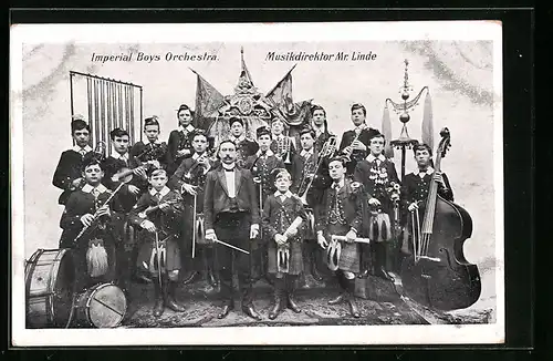 AK Musiker des Imperial Boys Orchestra mit Instrumenten