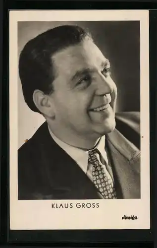 AK Schauspieler Klaus Gross mit Anzug und Krawatte
