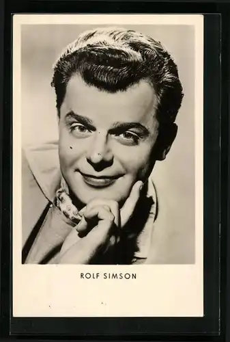 AK Schauspieler Rolf Simson mit schelmischen Blick
