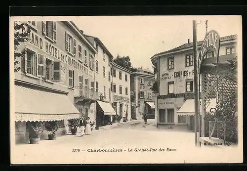 AK Charbonnières, La Grande-Rue des Eaux, Grand Hotel