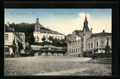 AK Bad Leutenberg i. Th., Marktplatz und Rathaus