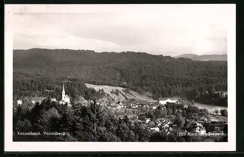 AK Kennelbach, Ortsansicht mit Waldblick