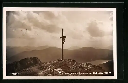 AK Thalgau, Abenstimmung am Schober mit Gipfelkreuz