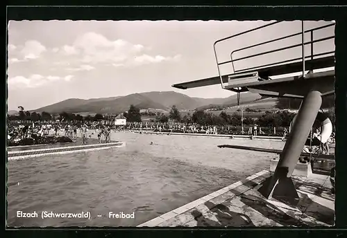 AK Elzach / Schwarzw., Sprungturm im Freibad