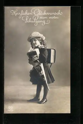AK Glückwunsch zum ersten Schulgang, Mädchen mit Schulranzen und Zuckertüte