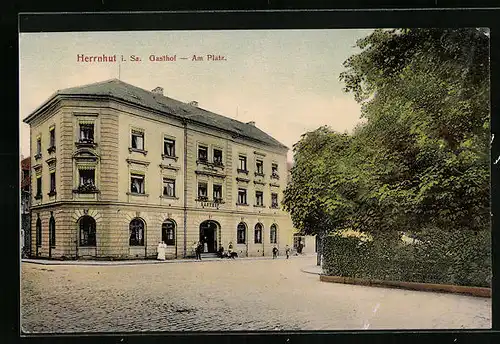 AK Herrnhut i. Sa., Am Platz mit Gasthof