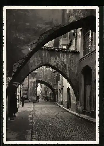 AK Bozen, Via Carrettai mit Torbögen