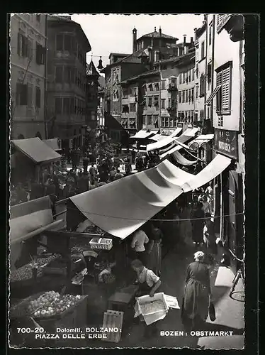 AK Bozen, Obstmarkt aus der Vogelschau